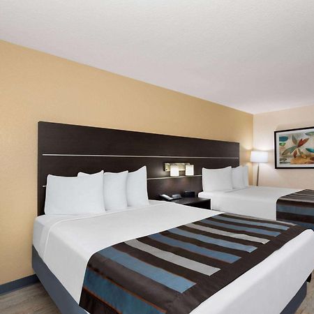 Baymont By Wyndham Punta Gorda/Port Charlotte Exterior foto