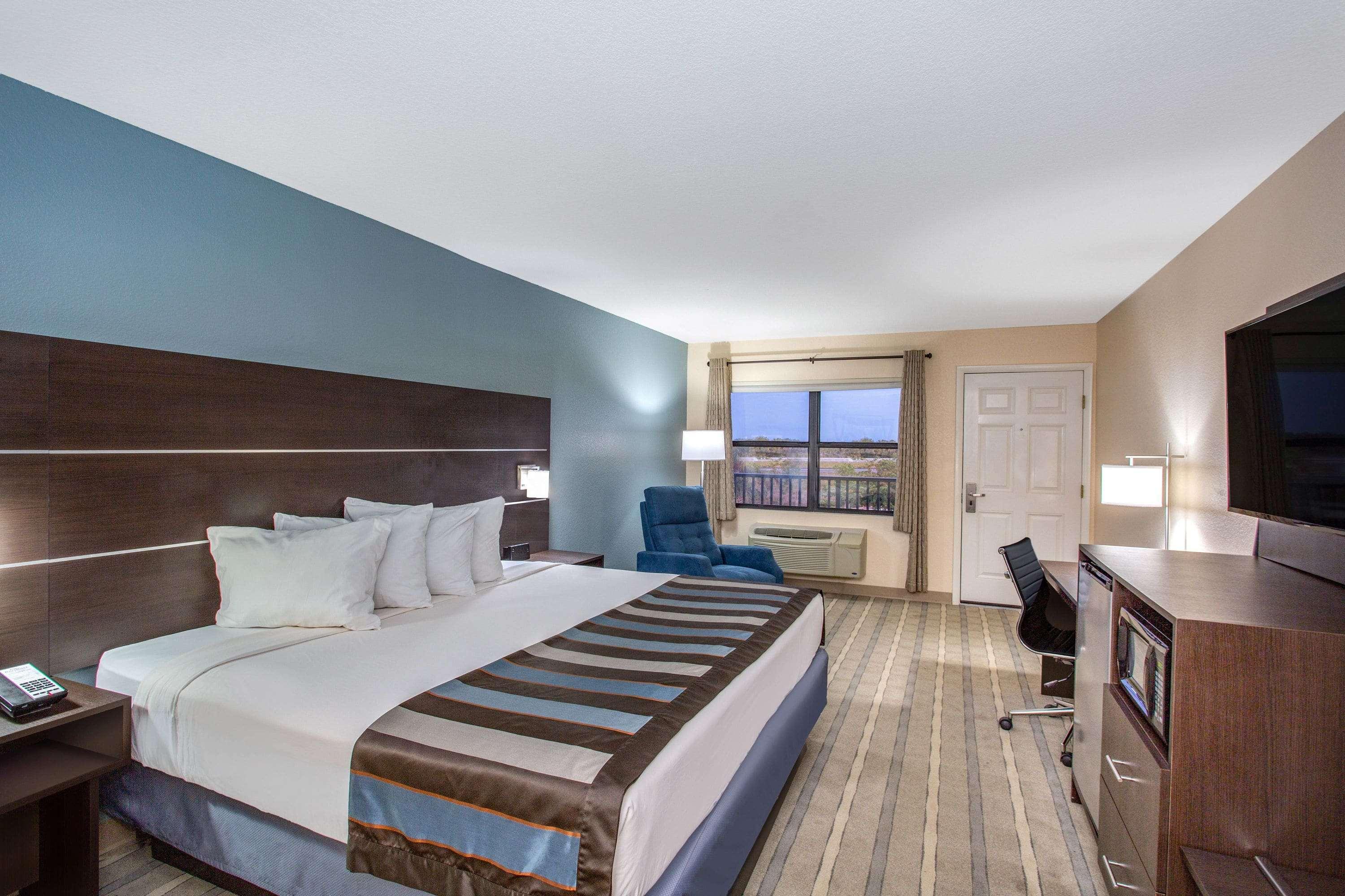 Baymont By Wyndham Punta Gorda/Port Charlotte Exterior foto
