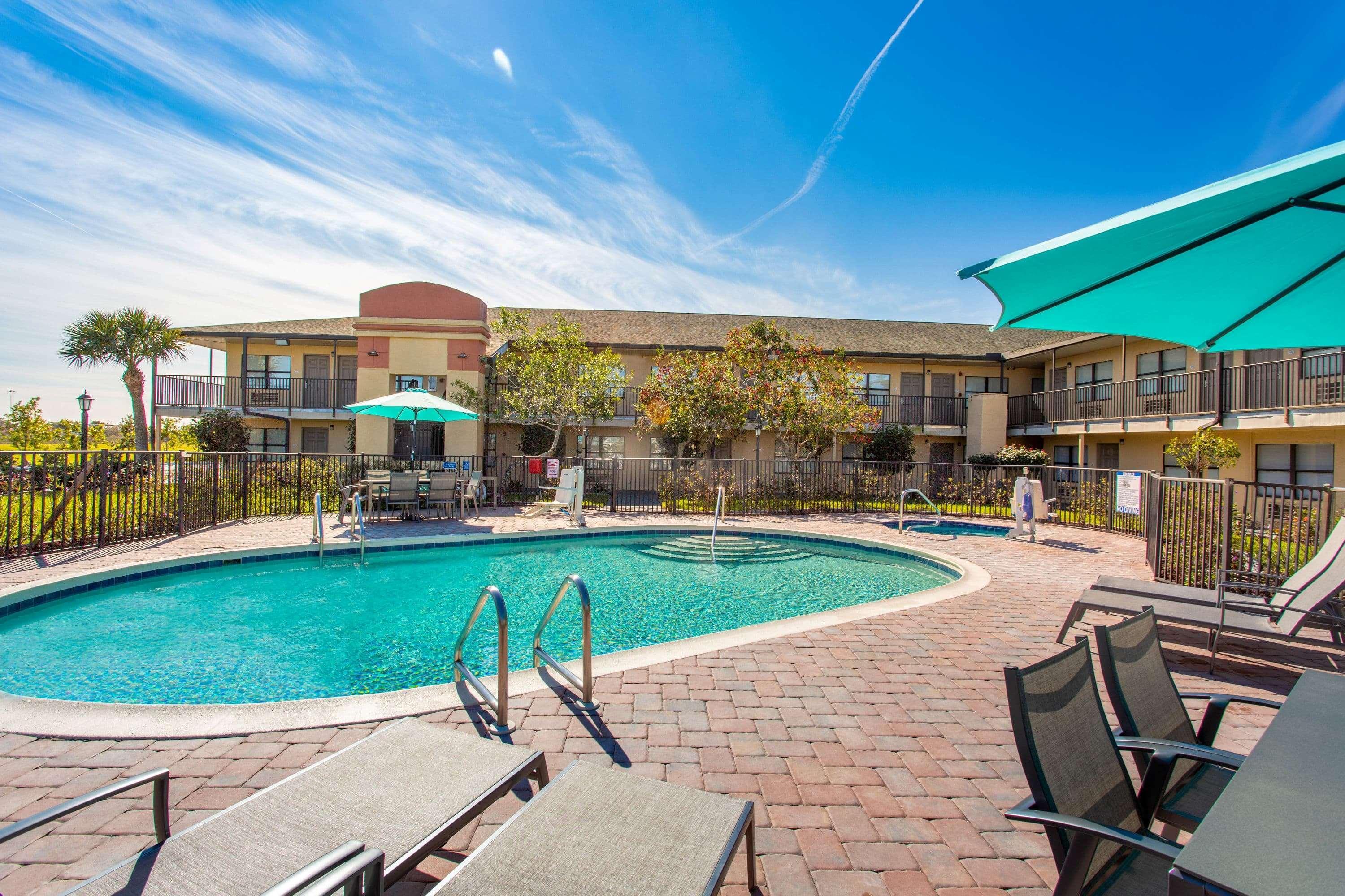 Baymont By Wyndham Punta Gorda/Port Charlotte Exterior foto