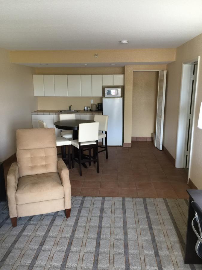 Baymont By Wyndham Punta Gorda/Port Charlotte Exterior foto